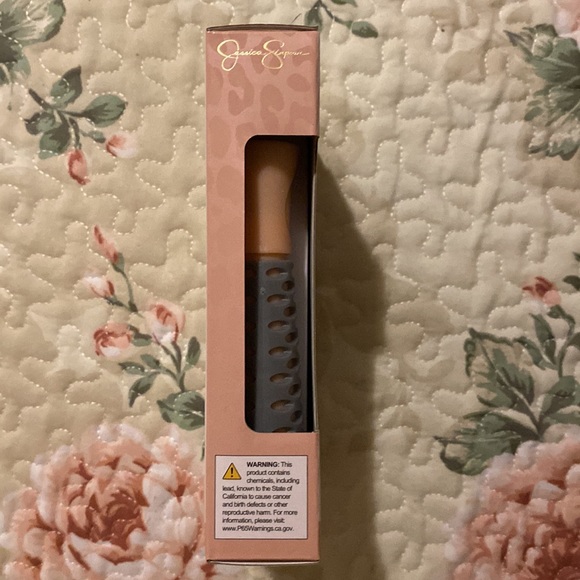 Jessica Simpson Jump Rope - Picture 3 of 4